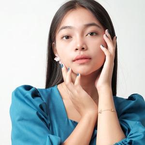 酆美彩